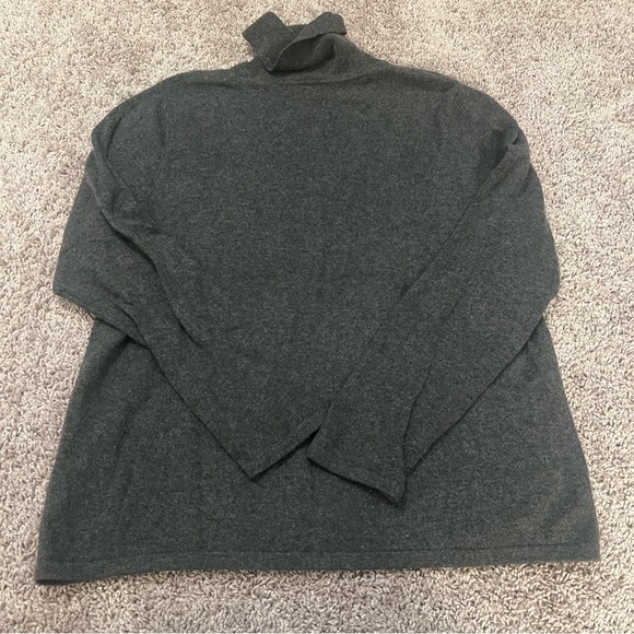 {Charter Club} 100% Cashmere Grey Turtleneck Sweater - Picture 4 of 7